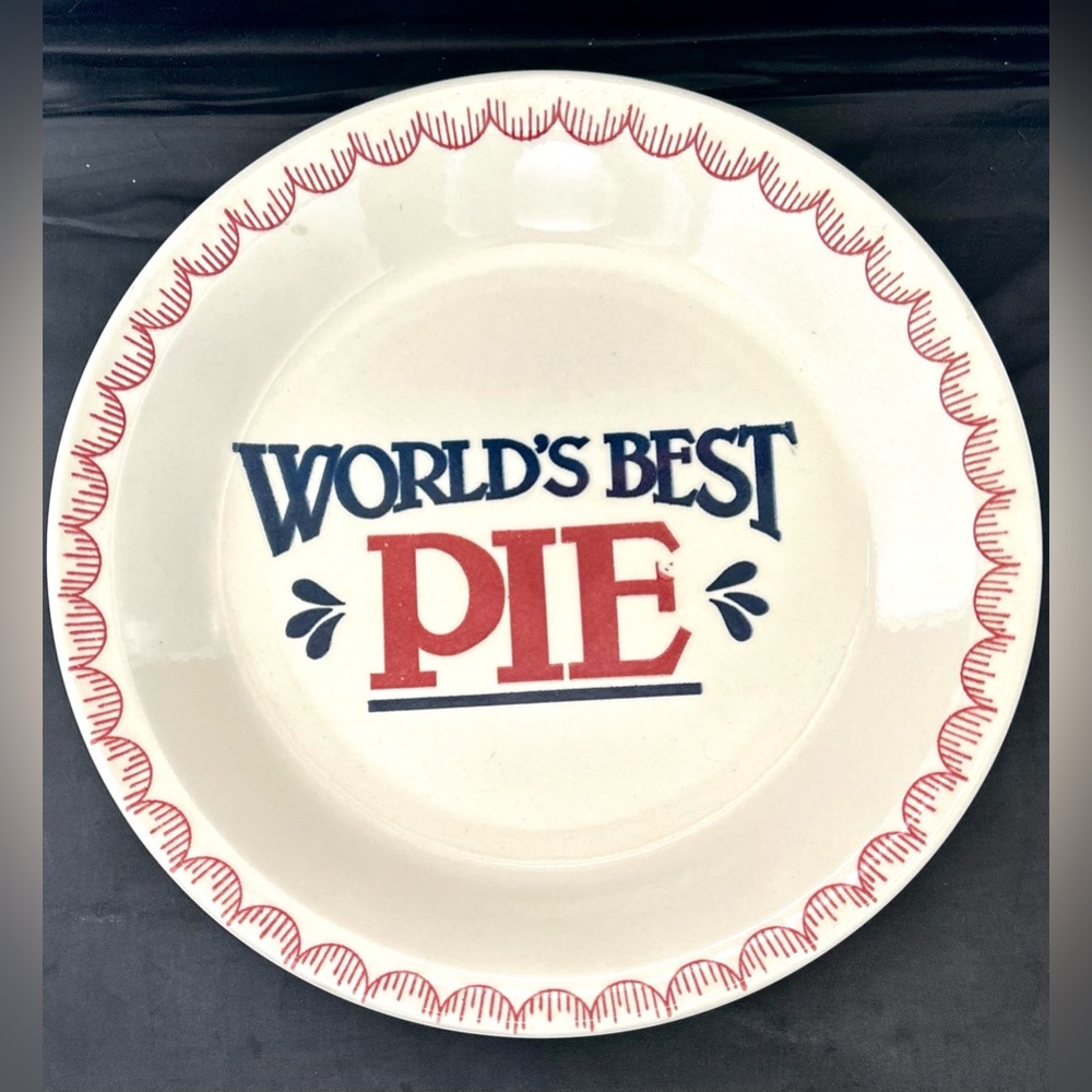 Vintage Mount Clemens Pottery - World's Best Pie Plate - 10 1/4" - Japan
